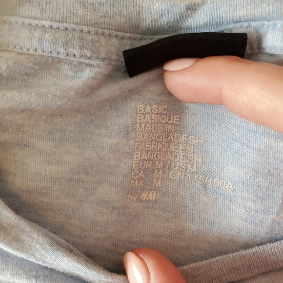 Tshirt - Picture 2 of 2